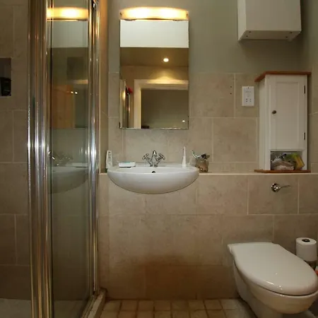 Beautiful Countryside Retreat Near Clifton *