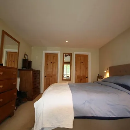 Semesterbostad Beautiful Countryside Retreat Near Clifton *
