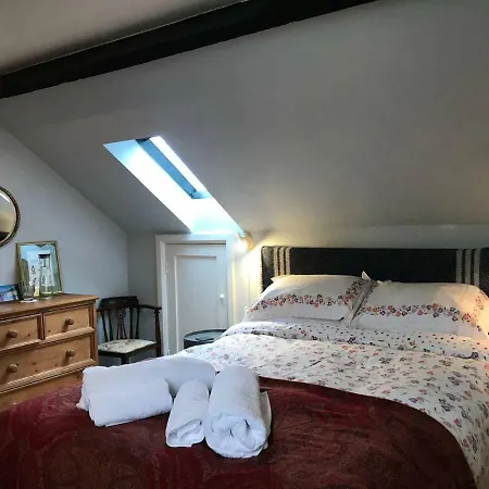 Beautiful Countryside Retreat Near Clifton Bristol