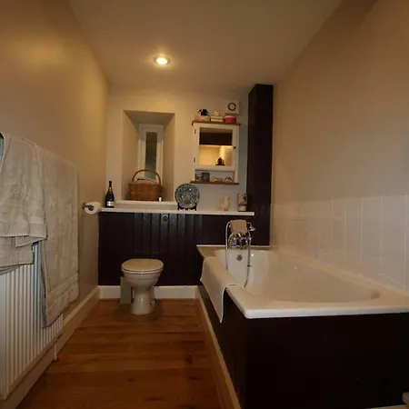 Beautiful Countryside Retreat Near Clifton Bristol
